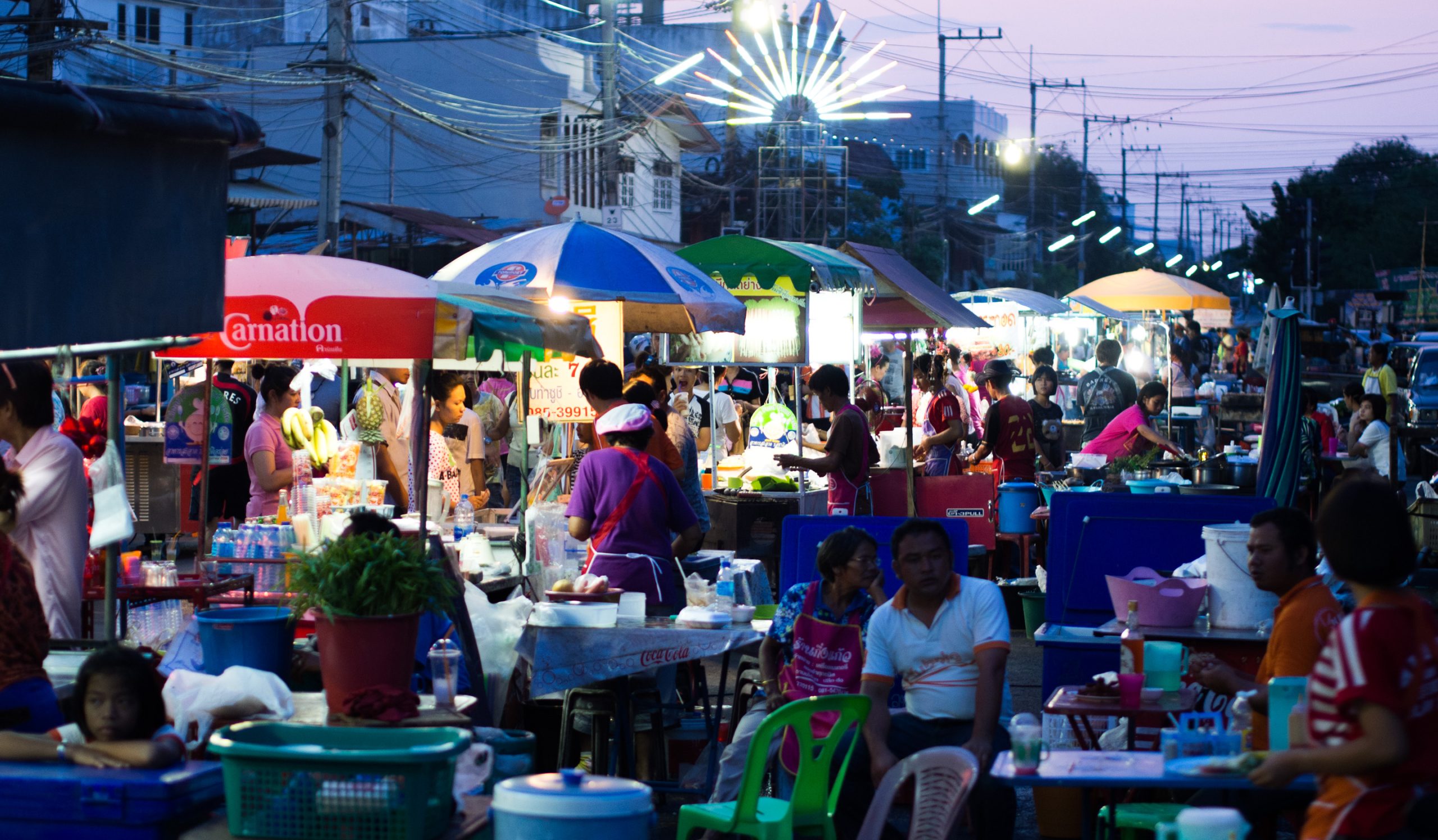 Street Food Experiences That Taught Me More Than Fine Dining Ever Could